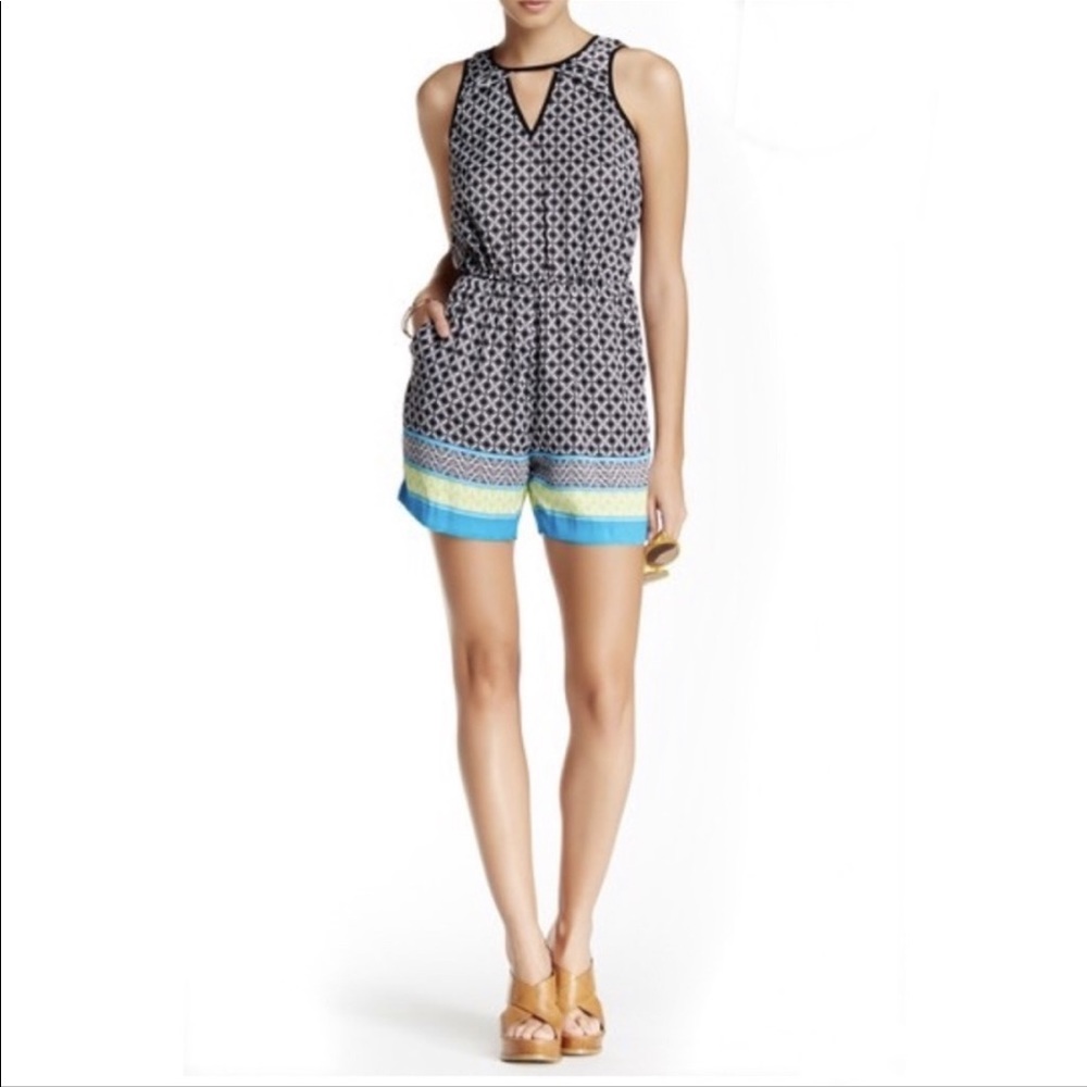 🆕 Laundry by Shelli Segal sleeveless romper. Size 8, perfect condition!